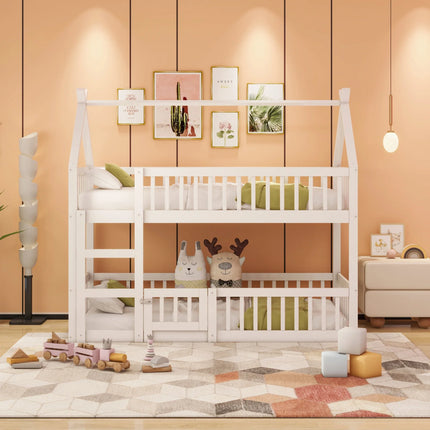 Slaapgedeelte met twee eenpersoonsbedden (90x190 cm) – Wit houten frame